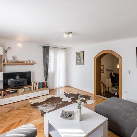 Boban Sunny Apartment Solin Exterior photo