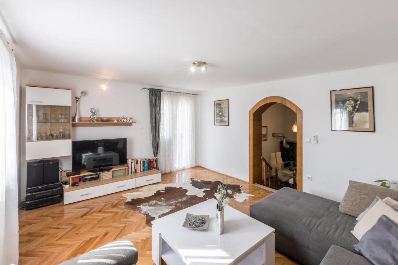 Boban Sunny Apartment Solin Exterior photo